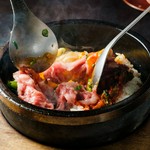 「錦糸町焼肉 才色兼備」の魅力が詰まった極上のコース。驚きと楽しさに満ちた料理内容です。