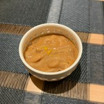 ゆうづつ料理長こだわりの自家製塩辛。お酒のあてやごはんのお供にも。