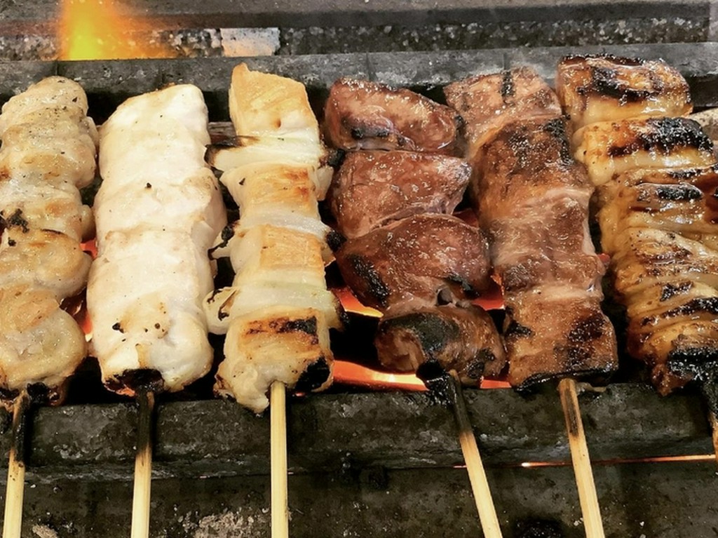 ミックスやきとん(三本)