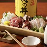 素材そのものの味わいを堪能するなら、お刺身の盛り合わせをぜひ。