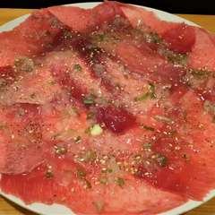 炙りタンユッケ