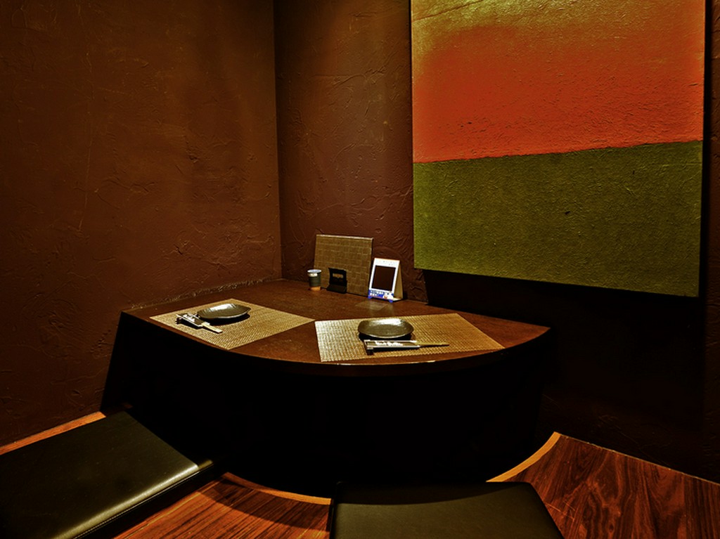 お腹も心も満たされる、大人のための隠れ家的居酒屋