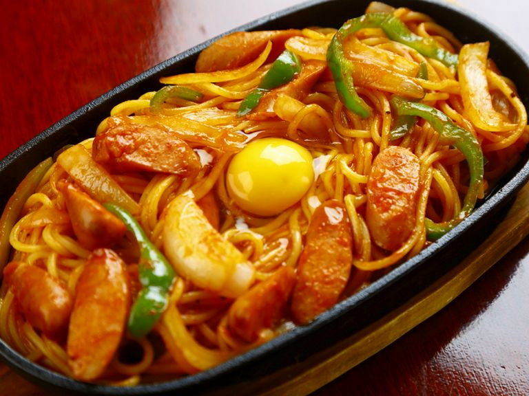 昔懐かしい、ケチャップ感がたまりません。B級グルメの代表格『ナポリタン』