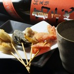 お酒のお共に！サクサクな50円串揚げ！