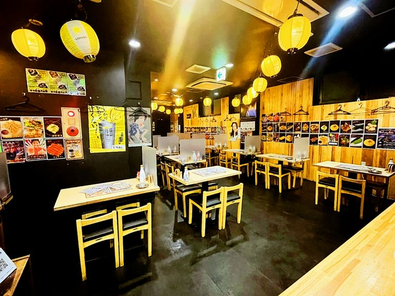 広々店内、大人数対応可能店