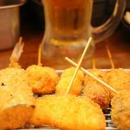 串揚げ1本50円～！全30種以上！！極上馬刺しなども幅広くご用意。1本50円～