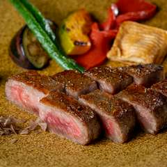 『近江牛の鉄板焼き　旬野菜添え』