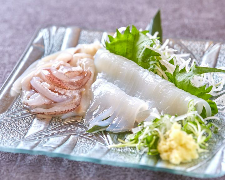 白イカ刺し身