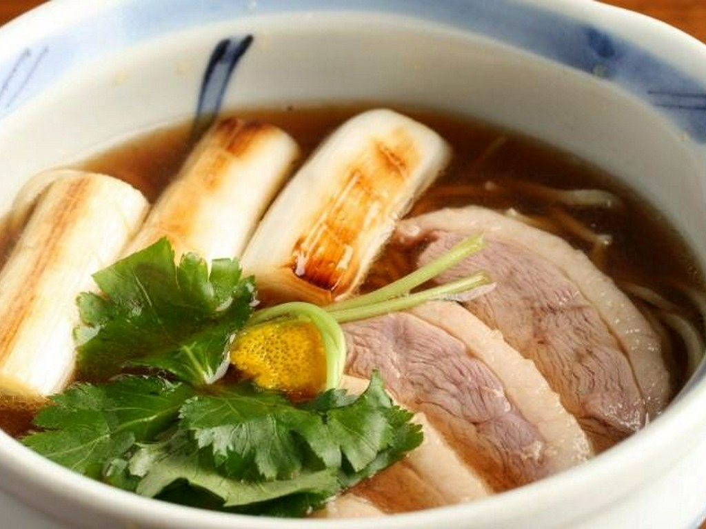 手打ち蕎麦と鴨料理。恵比寿駅東口から少し離れた大人の隠れ家