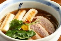 旨味のある柔らかな蔵王地鴨を使っています。