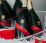 シャンパンがたくさん飲みたい！お料理は当日の気分で皆それぞれ選びたいという方向けのお得なコースです。