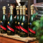 シャンパンがたくさん飲みたい！お料理は当日の気分で皆それぞれ選びたいという方向けのお得なコースです。