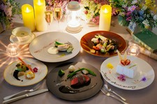 フルコース・乾杯酒・フリードリンク・お祝いケーキがセットになった記念日利用にお勧めのプランです!!