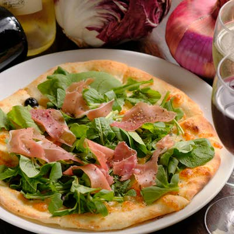 生ハムとルッコラ