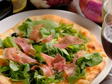 生ハムとルッコラ