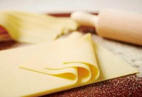 KURAの生パスタは1度食べたらクセになる「もちもち食感」が特徴。しかし、その分とてものびやすいのです。運ばれてきたらその時だけは、会話をやめてでも、すぐに食べて頂きたいです。