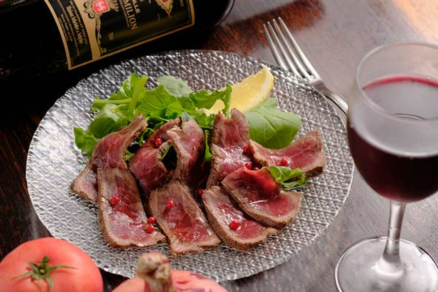 国産牛モモのカルパッチョ