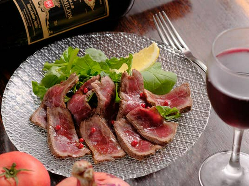 国産牛モモのカルパッチョ