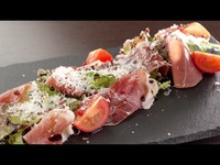 ※食材の仕入れ状況でメニュー内容が変わります。
詳しくはおたずねください。