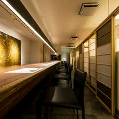 25席  （個室席、カウンター席）