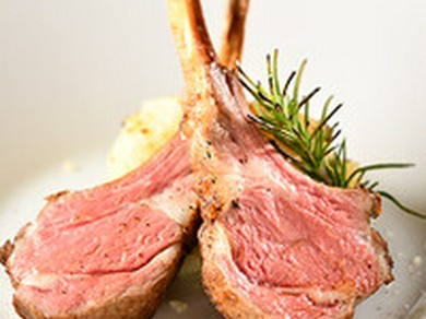 大切な人と味わい深い料理を囲み過ごす、充実したひととき