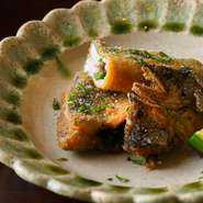 先付4種、向付、椀物、焼物、強肴、〆物、水物。店主「おまかせコース」にてご提供させていただいております。