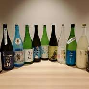 貴重な日本酒を取り揃えております。