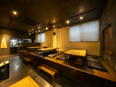 ゆったり座れる掘りごたつ席完備。季節の宴会にも活躍