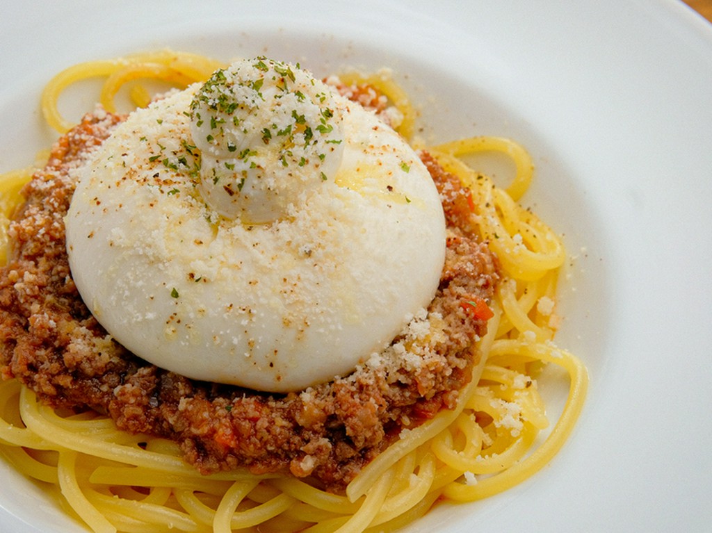 お店の看板『王様のボロネーゼ』