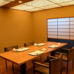 気軽に楽しめる旬の御膳料理から、本格会席まで幅広いメニュー