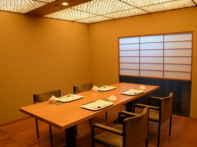 気軽に楽しめる旬の御膳料理から、本格会席まで幅広いメニュー