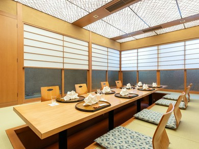 気軽に楽しめる旬の御膳料理から、本格会席まで幅広いメニュー