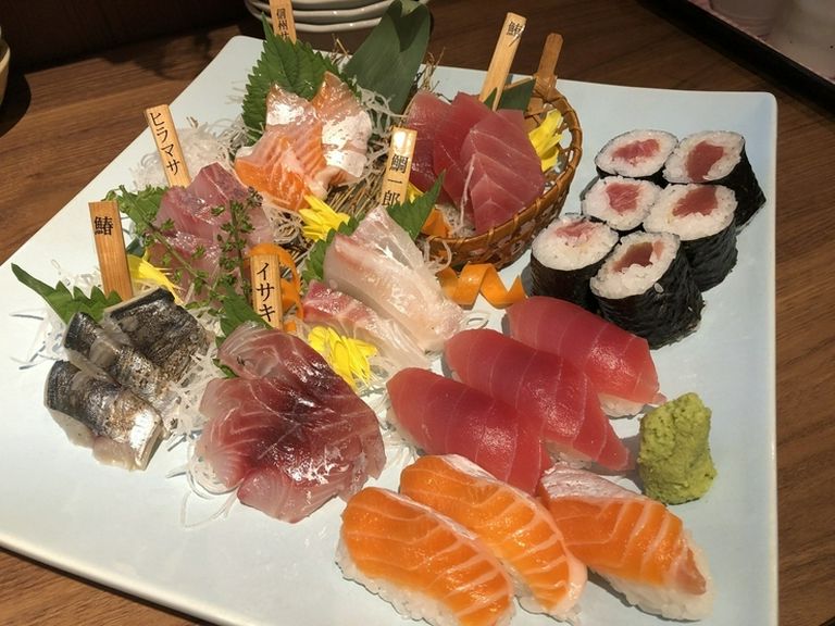 おつまみ特鮮刺身6点盛り合わせ