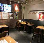 お好きなお酒を片手にお料理をつまみながらスポーツ観戦が出来るお店です。食材にこだわったリーズナブルで美味しいが自慢です。