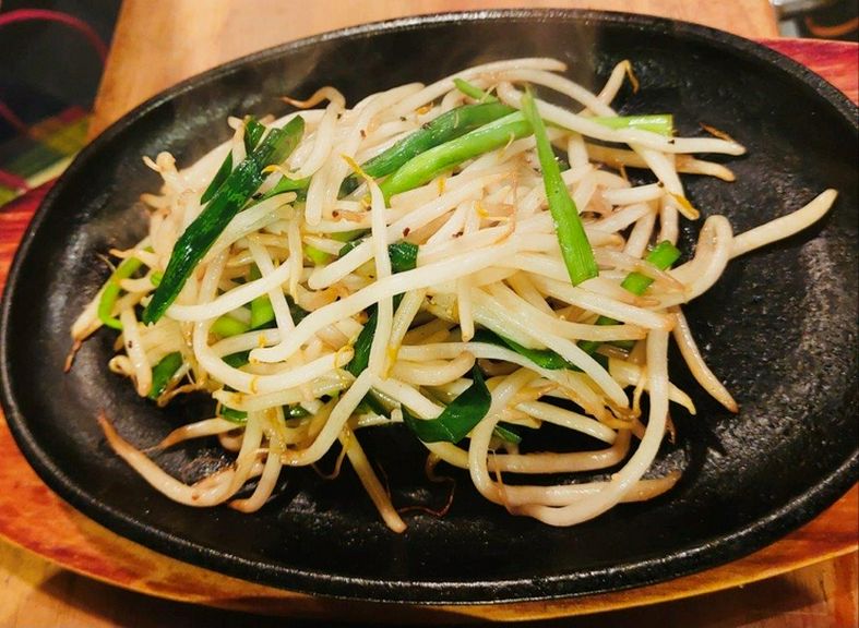 鉄板もやし炒め