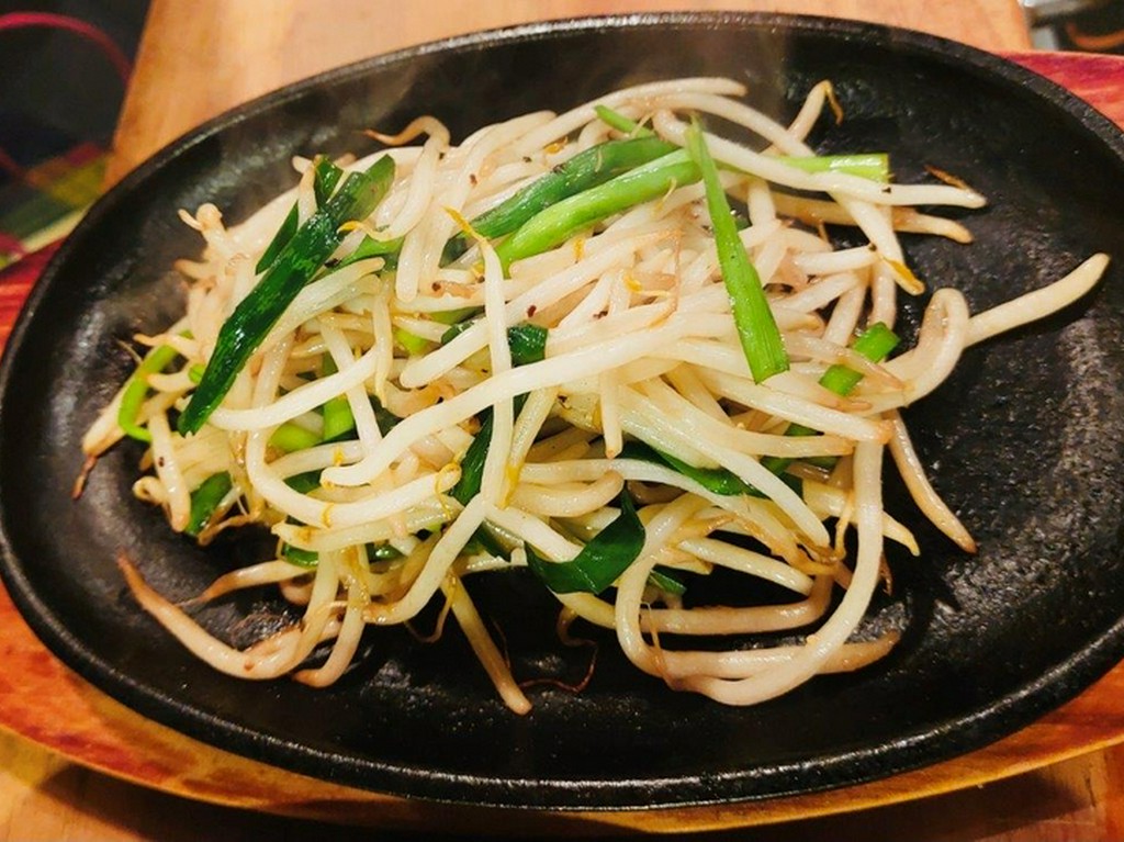 鉄板もやし炒め