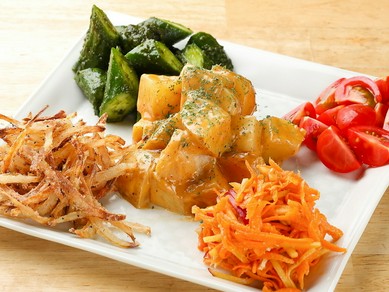 ちまき特製　NEO芋菜サラダ