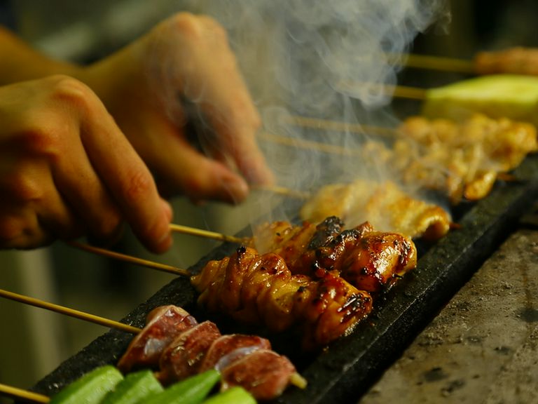 焼鳥のおいしさをダイレクトに感じたいなら『かしわ』