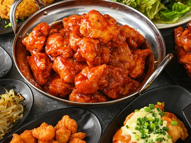 【コスパ抜群！】全70品以上の料理と70種以上のドリンクを、驚きの価格でご提供。