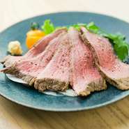 赤身のおいしいアンガス牛