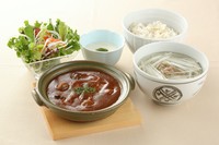 ◆牛たんシチュー ◆麦めし ◆和風テールスープ
◆サラダ ◆とろろ ※とろろ抜きは150円引き