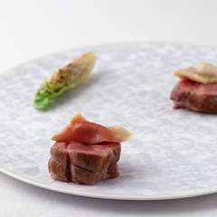 日本の四季折々の食材を吟味し、“守破離”のフレンチを繰り出す