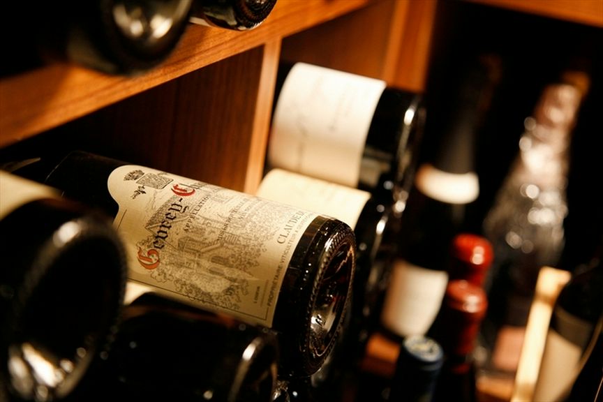 熟練のソムリエが、料理がいっそう輝く粋なペアリングを披露