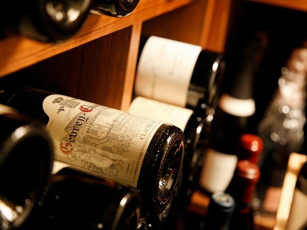 熟練のソムリエが、料理がいっそう輝く粋なペアリングを披露