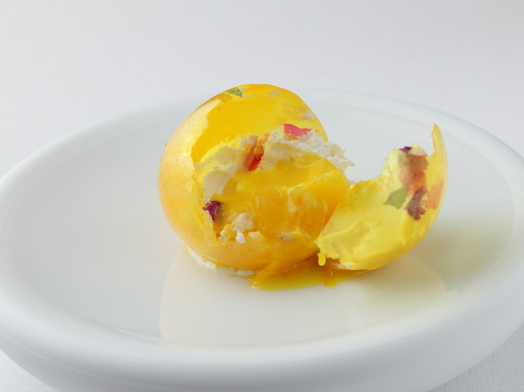 味わう“瞬間”を堪能できるアシェットデセールにうっとり！