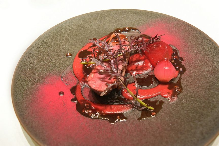 ディナーコース 【Menu Saison】シェフ久保田による旬食材の持ち味を活かす驚きと感動が心地よく続くコース