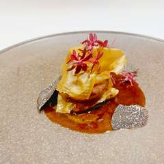 ディナーコース【Menu Grand】より贅沢な厳選食材をお楽しみいただけるフルコースディナー