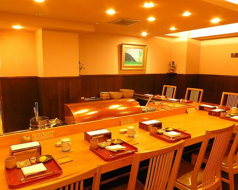 【ライブ感を愉しむカウンター席】