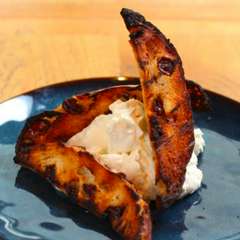 KNOCKの定番！マスカルポーネとこんがりレーズン『パネ・パンナ』