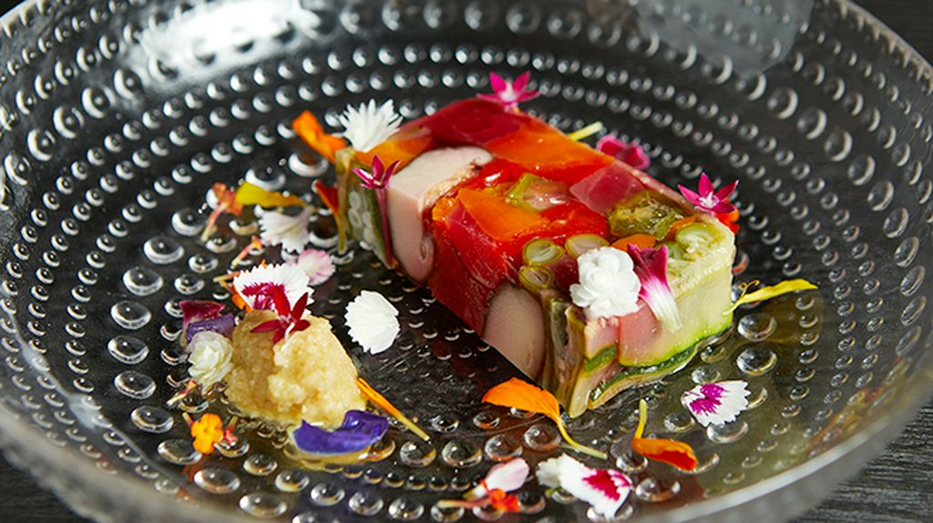 契約農家 季節野菜とエディブルフラワーのテリーヌ